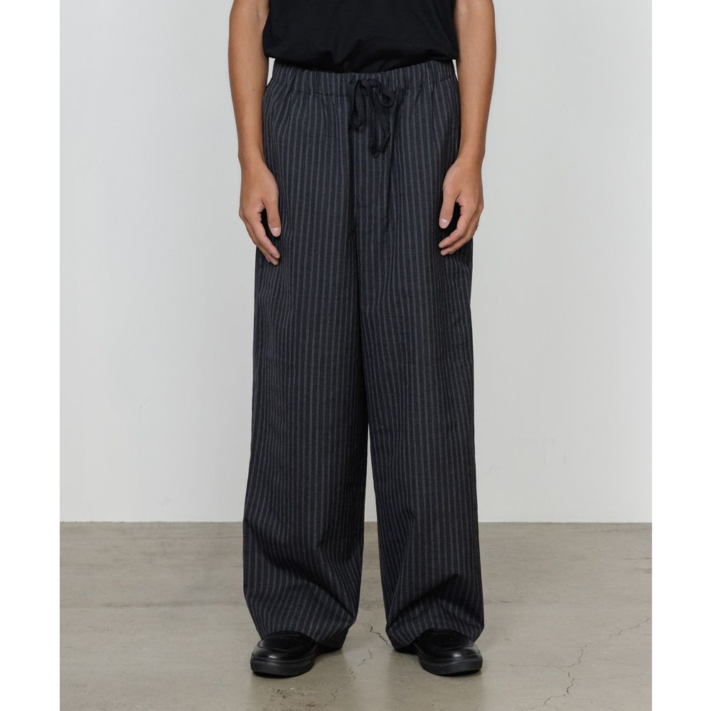 WIDE CYLINDER FIT EASY PANTS - GRAY STRIPE / 2/72 ウールトロピカルワッシャー - ワイドシリンダーフィット イージーパンツ / M26A11PT01C