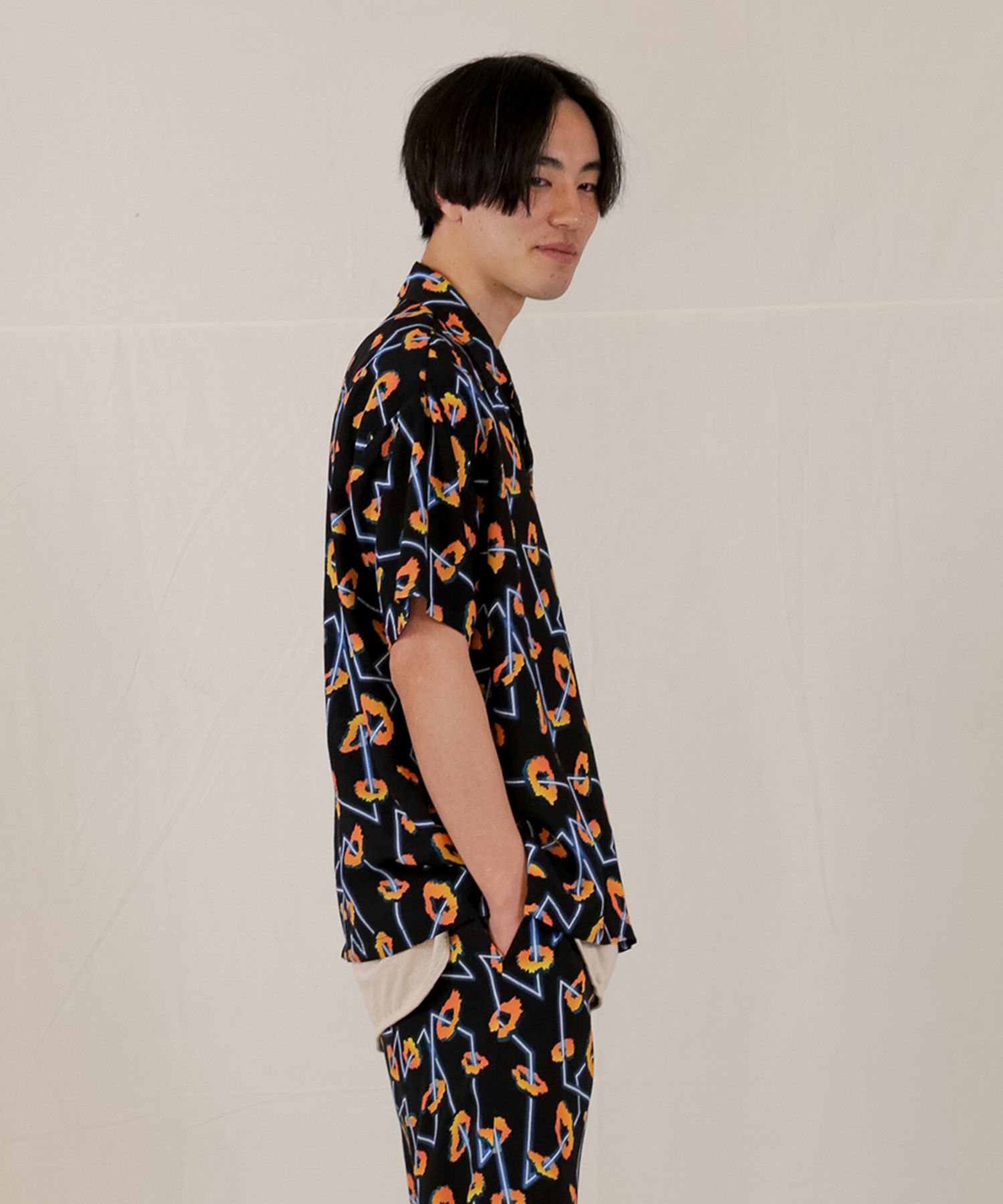 NEON LEOPARD H/S SH / ネオンレオパード シャツ / 379113