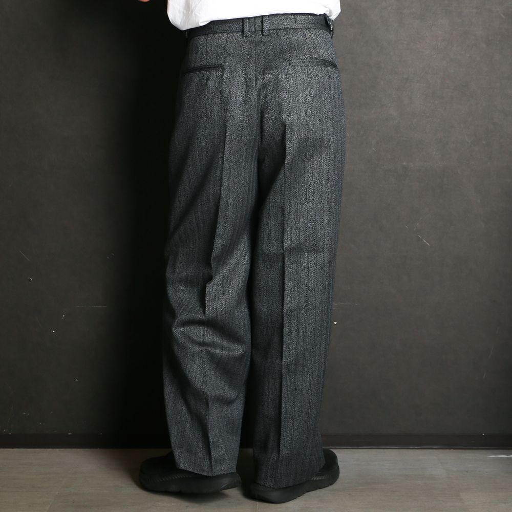 Single Pleat Wide Trousers - Gray / オーガニックウール撚り杢へリンボン - シングルプリーツワイドトラウザーズ / M26C20PT01C