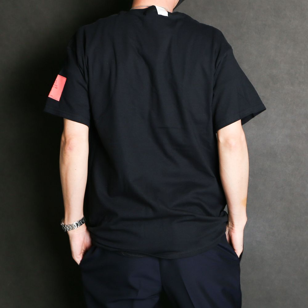 CREW NECK SHORT SLEEVE T-SHIRT / 9211-CS83 pieces