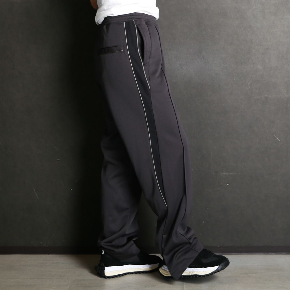 Folded Track Pants - BLACK / フォールデッド トラックパンツ / A17PT562