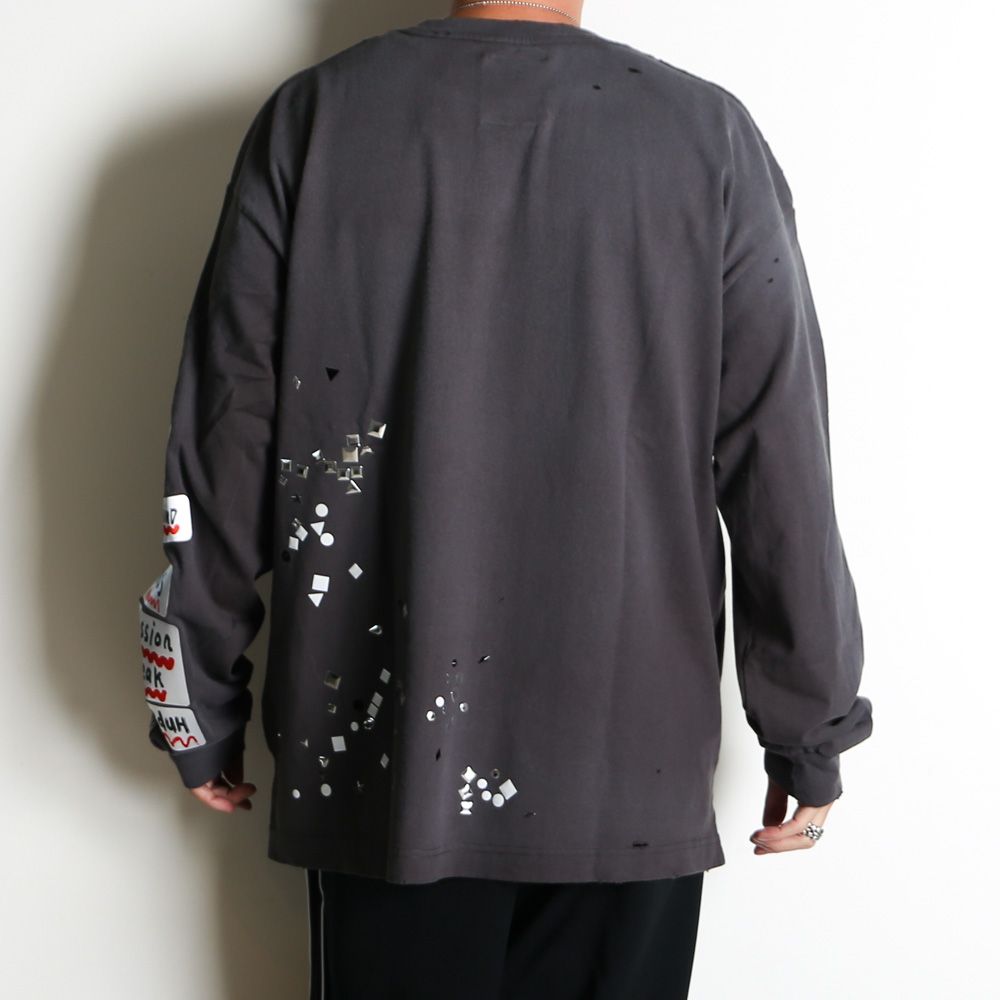 Embellished Sticker Long Sleeves Tee - BLACK / エンブリッシュド ステッカー ロングスリーブTシャツ / A16LT591