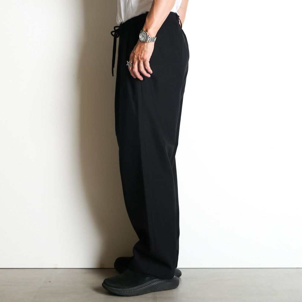 DOUBLE PLEATED EASY TROUSERS - BLACK / オーガニックコットン サバイバルクロス - ダブルプリーテッドワイドトラウザーズ / A26A93PT02C