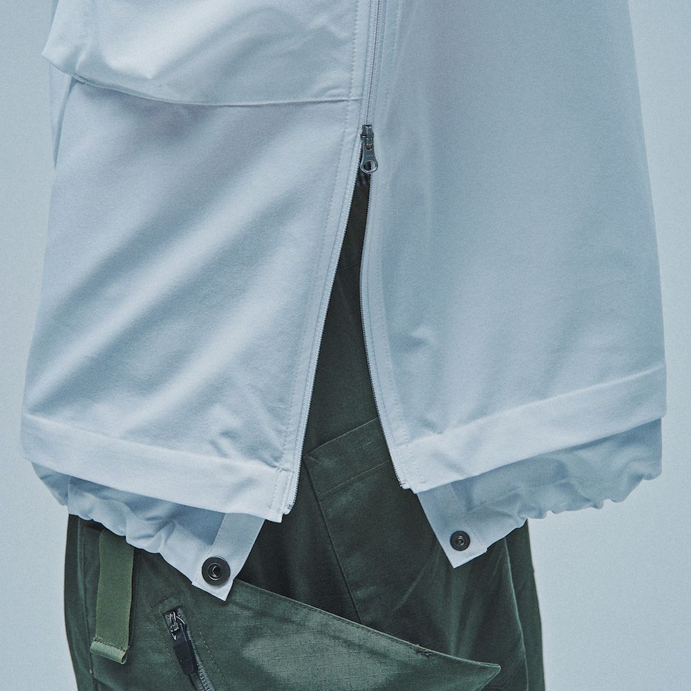 THE DEFORMED S/S PULLOVER WITH UTILITY POCKETS - WHITE / 2501006
