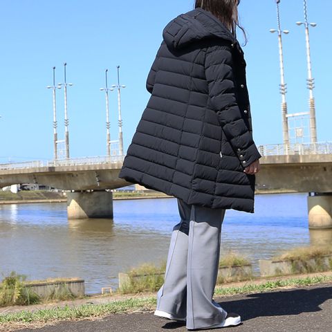 CAPE HORN×TAAKK×Maison MIHARA YASUHIRO コーディネート(女性モデル167cm)