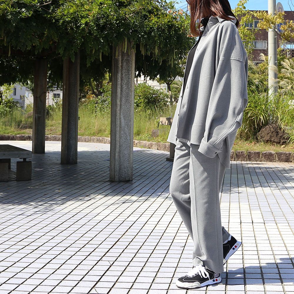 MIHARA YASUHIRO コーティングスウェットセットアップ 普通”の服を作った」 メゾン ミハラ ヤスヒロが問いかける