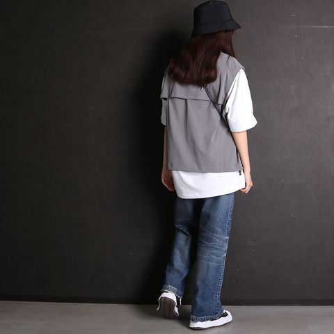 【VICTIM】【Calvin Klein Jeans】【Y-3】【Maison MIHARA YASUHIRO】コーディネート(女性モデル166cm)