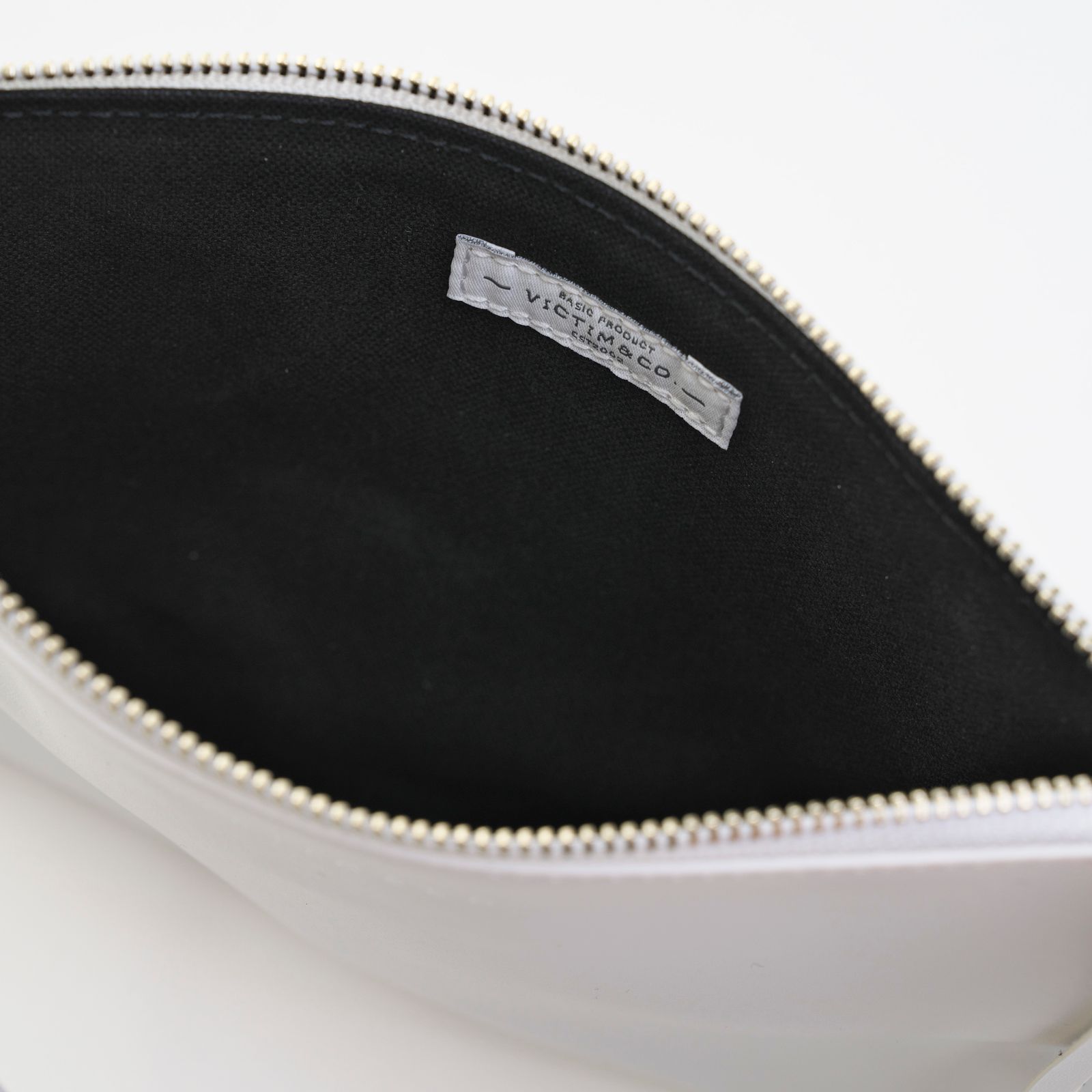 LEATHER SHOULDER BAG / PVCレザー ショルダーバッグ/ VTM-21-A-011