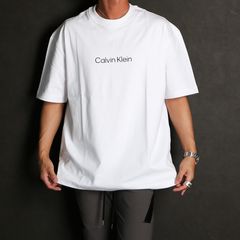 【VICTIM】【Calvin Klein Jeans】【Y-3】【Maison MIHARA YASUHIRO】コーディネート(女性モデル166cm)