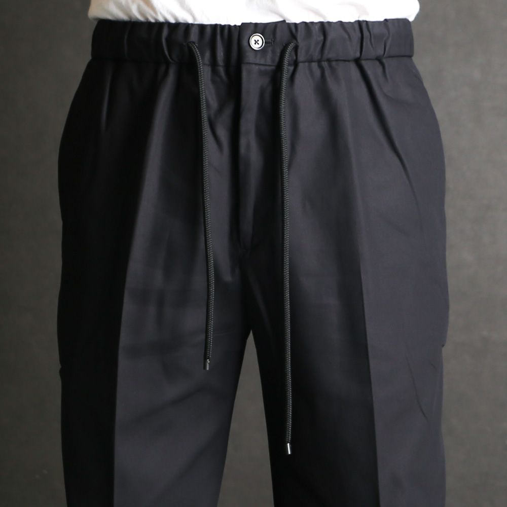 Flat Tapered Easy Trousers - Black / オーガニックGIZA60/3サバイバルクロス® - フラットテーパードイージートラウザーズ / A26C03PT01C
