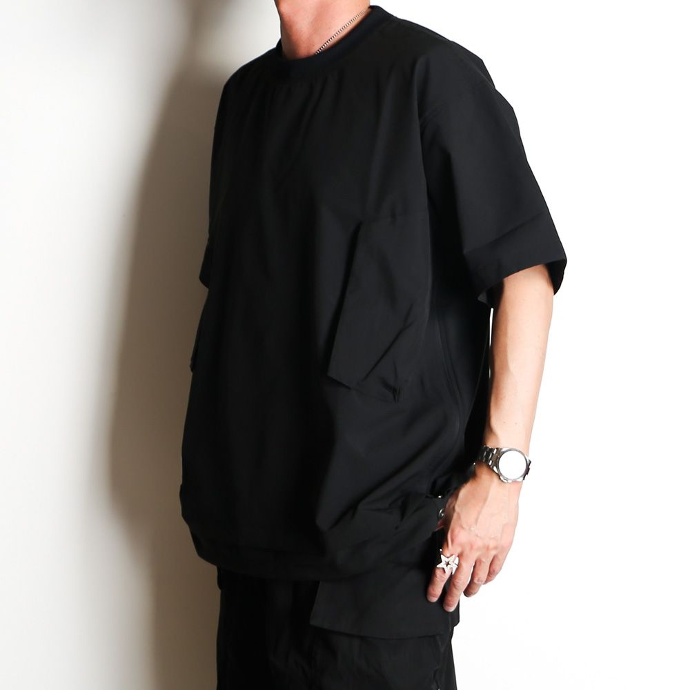 【ラスト1点-サイズ1】 THE DEFORMED S/S PULLOVER WITH UTILITY POCKETS - BLACK / 2501006