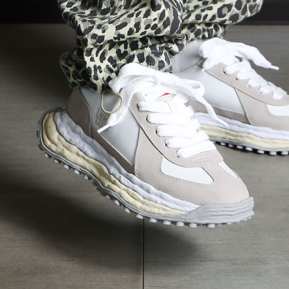 "LARRY"(ラリー) original sole Mix Material Low-top Sneaker - WHITE / A14FW703