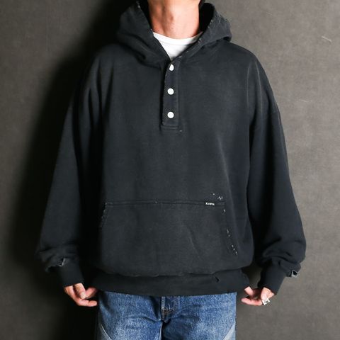 Distressed Henry Neck Hoodie - BLACK / ヘンリーネック フーディー / G15HD077