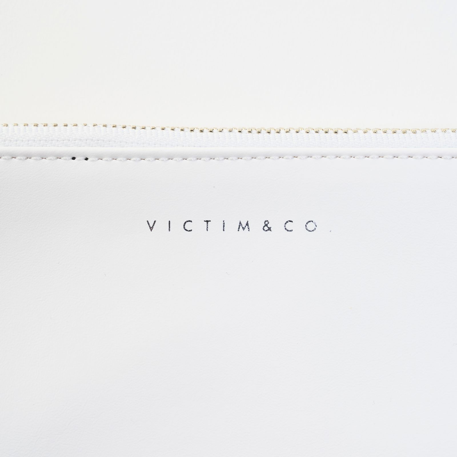 LEATHER SHOULDER BAG / PVCレザー ショルダーバッグ/ VTM-21-A-011