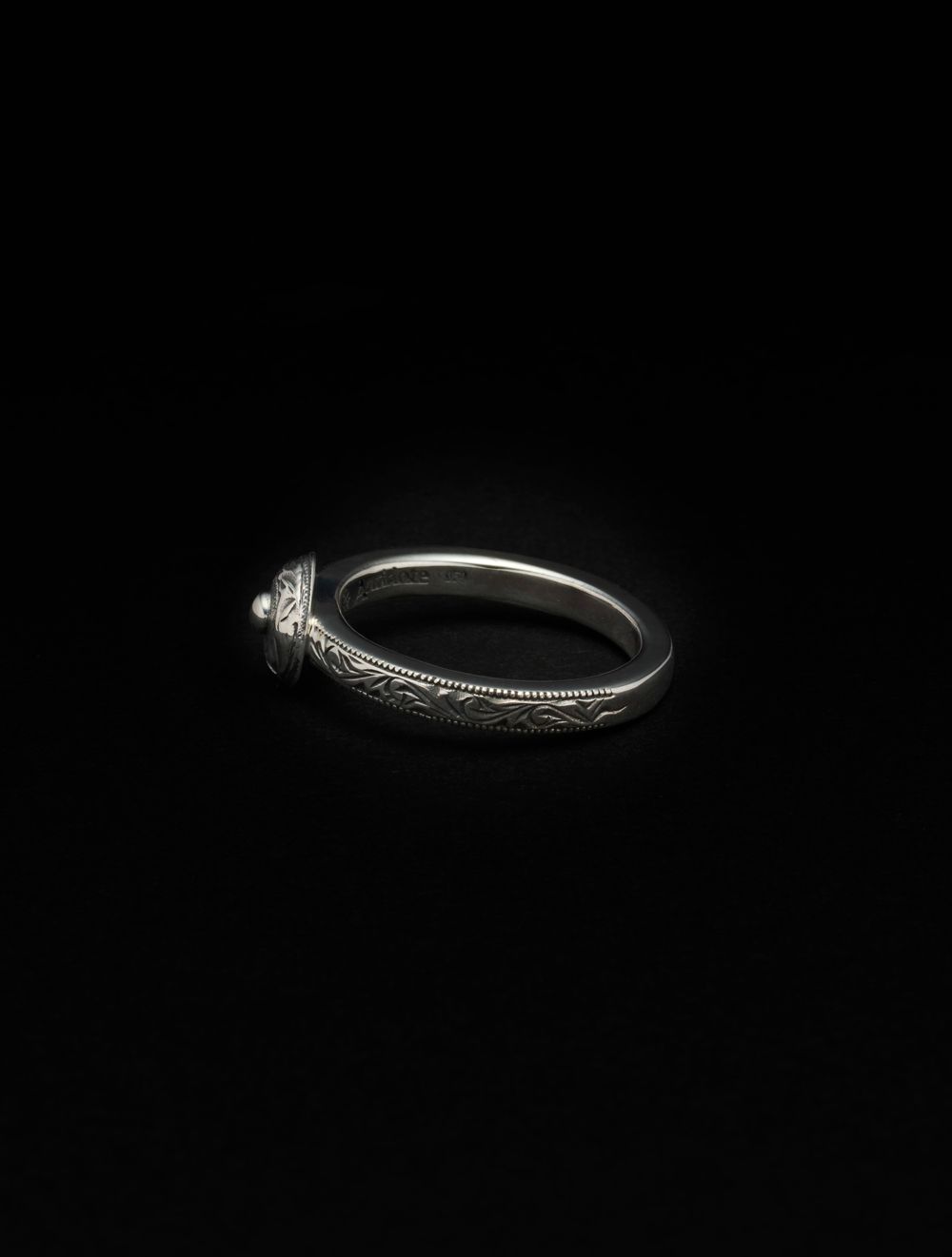 Engraved Tiny Rivet Ring / リング / RX-729-1