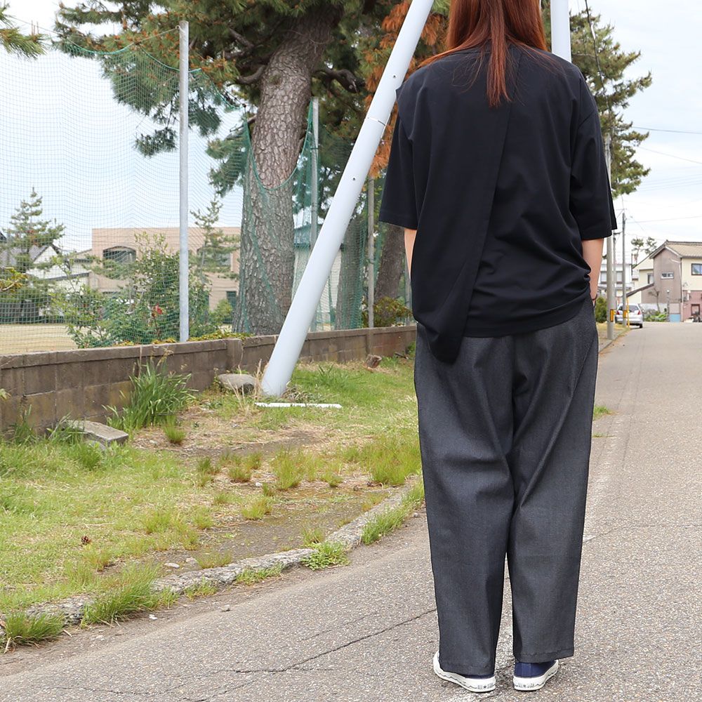 TAAKK×superNova.(女性モデル173cm)