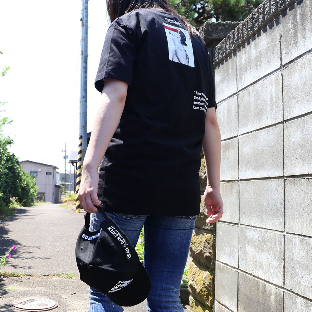 DSQUARED2×RUN OF コーディネート(女性モデル167cm)