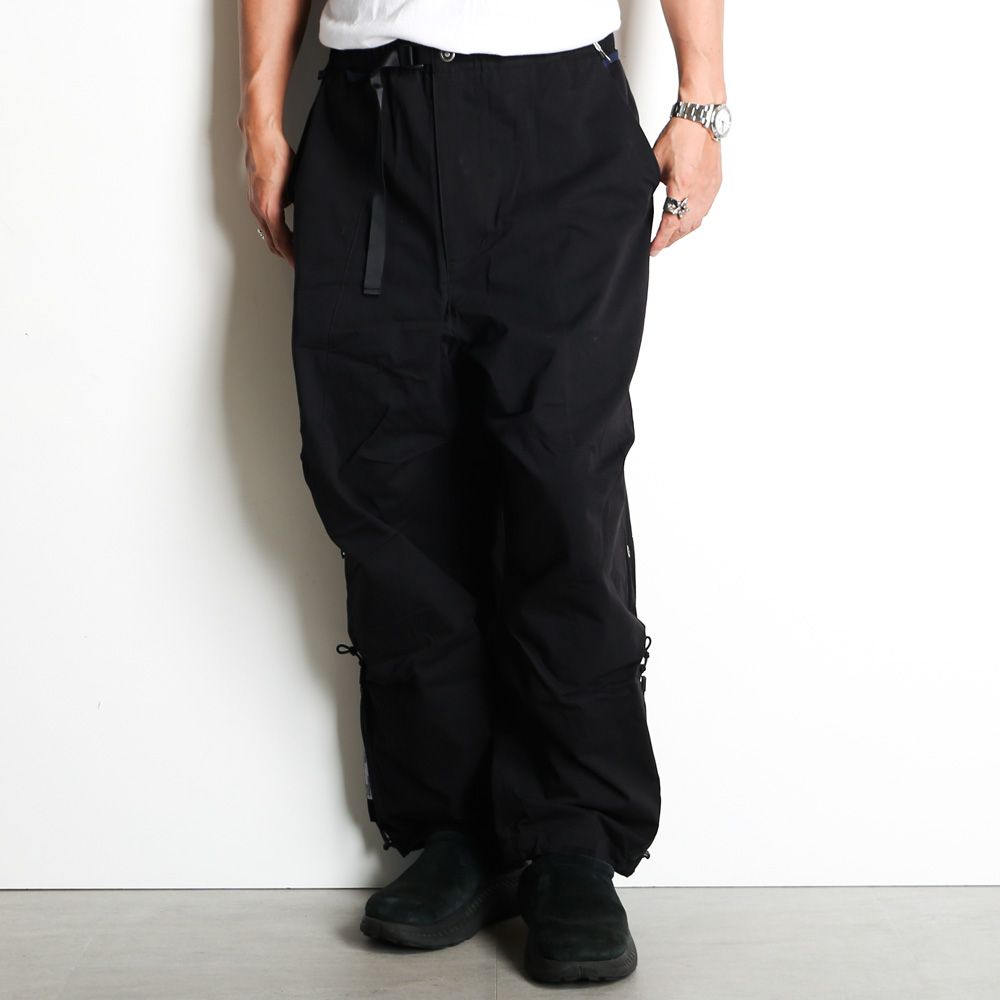 POLIQUANT - THE CHANGING LENGTH / HEM WIDE ZIP UP TUCKED PANTS - BLACK /  2402016 | chemical conbination