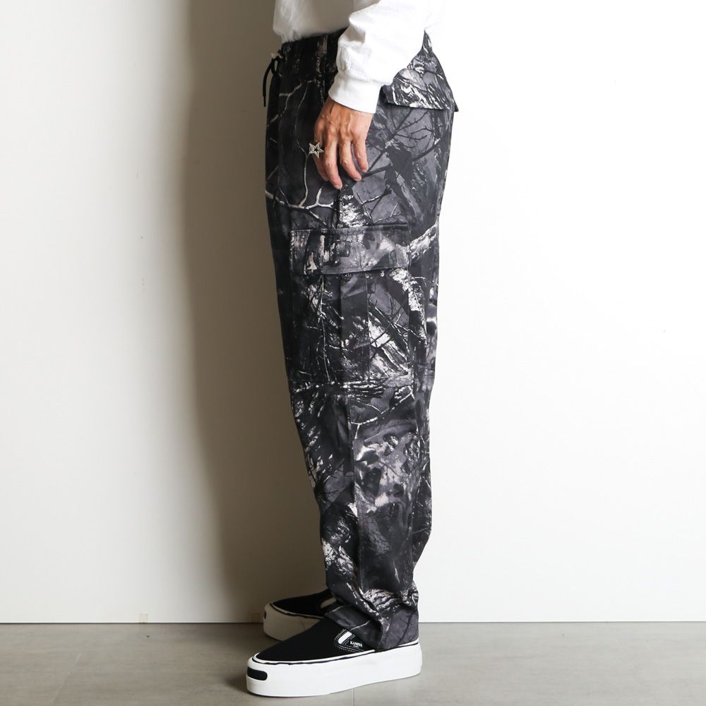 6P Camo Track Pant - BLK Camo / トラックパンツ / HP-101125