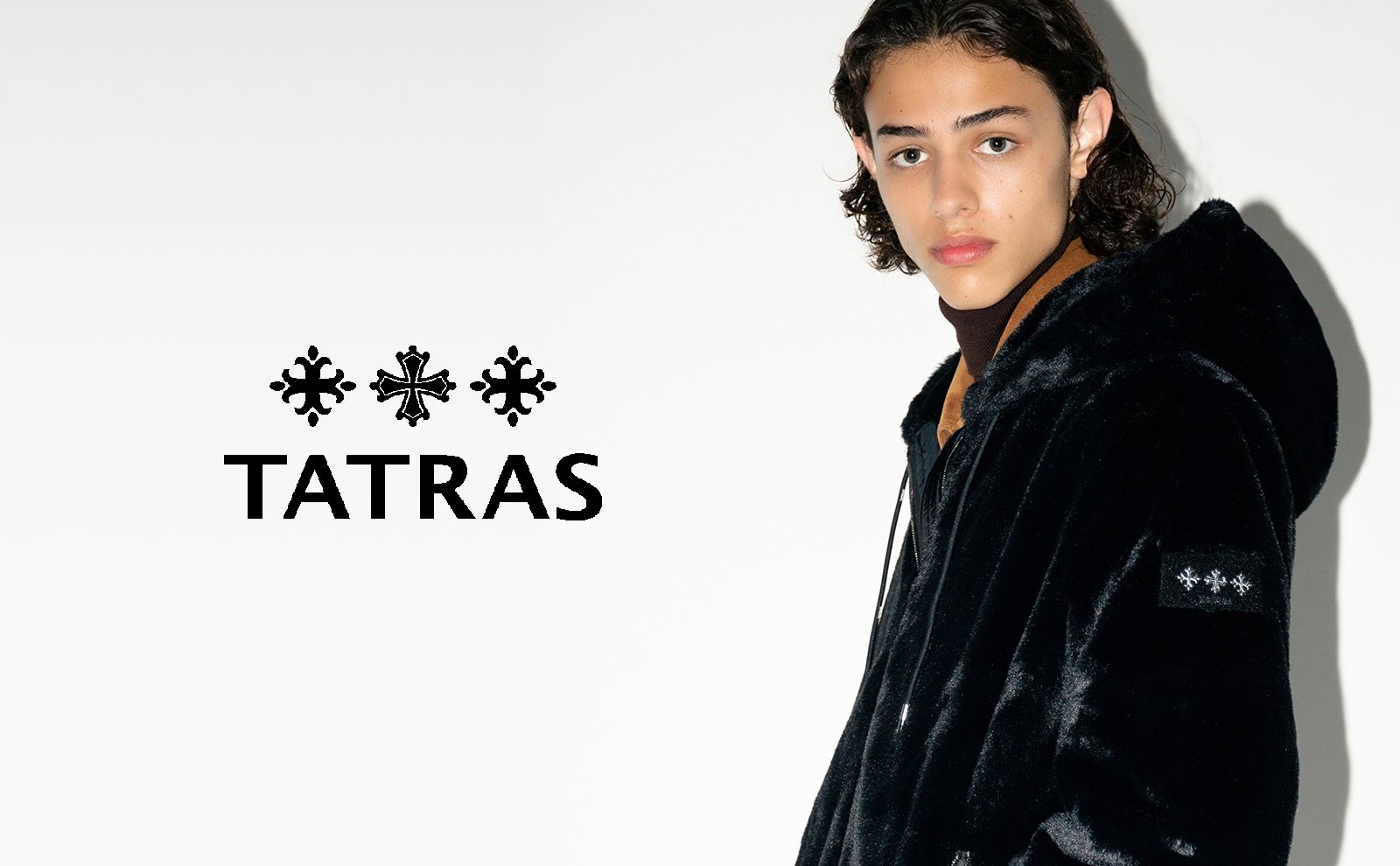 TATRAS タトラス ファー ボアフリース パーカー ワッペン 袖ロゴ