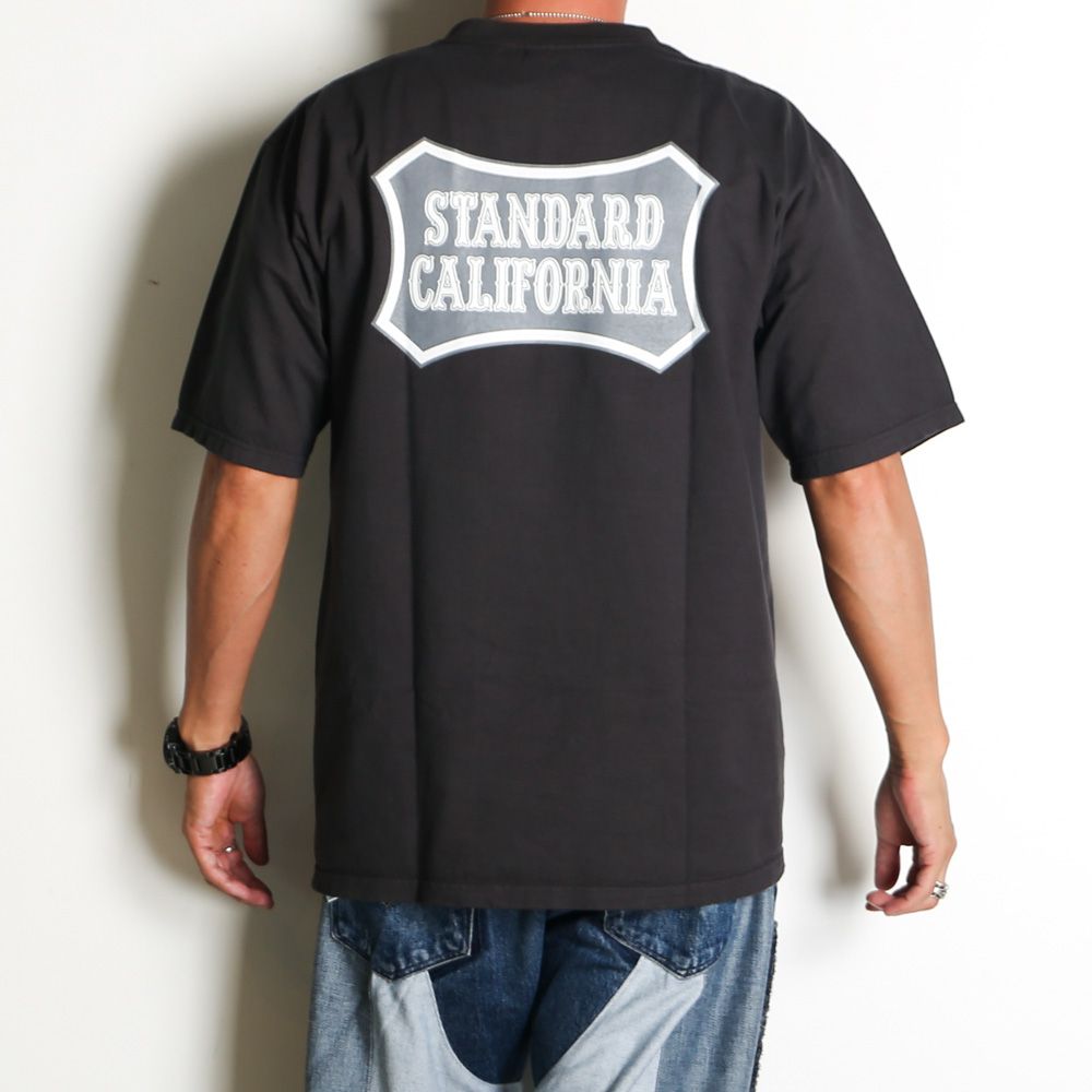 STANDARD CALIFORNIA - SD Heavyweight Basic Shield Logo T - Black