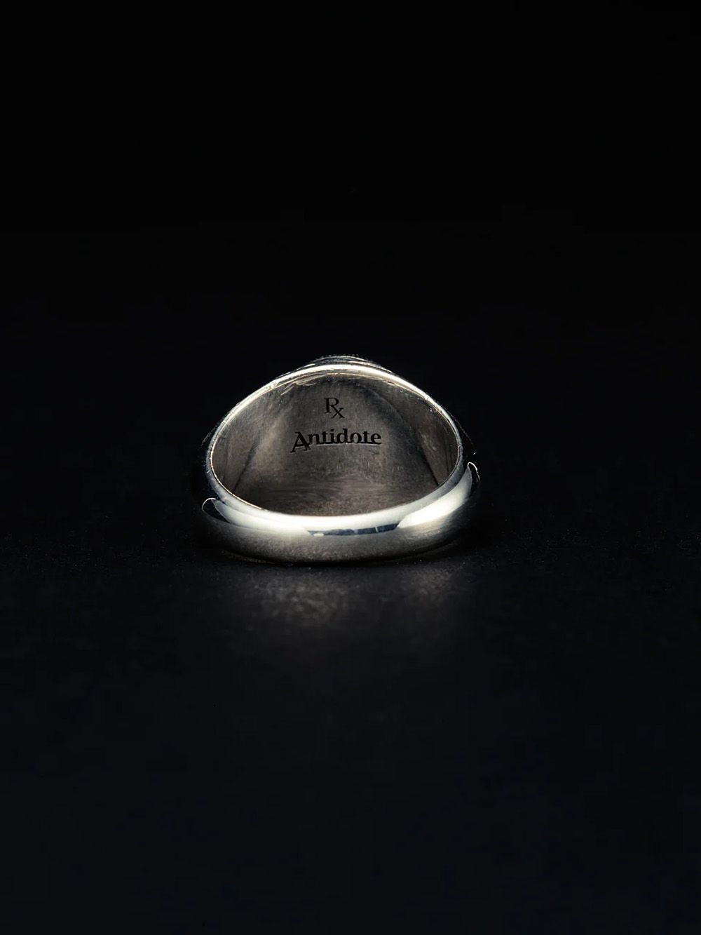 アクセサリー ANTIDOTE BUYERS CLUB Signet Ring RX-705 ANTIDOTE BUYERS CLUB - Signet Engraved Ring / リング / RX