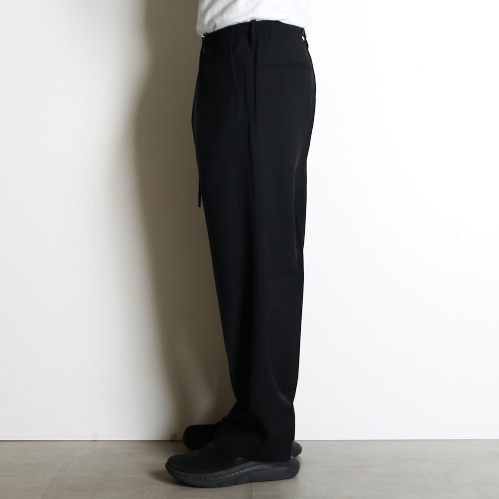 ONE TUCK TAPERED EASY PANTS - BLACK / オーガニックウール2/80トロピカル - ワンタックテーパードイージーパンツ / A26B04PT01C