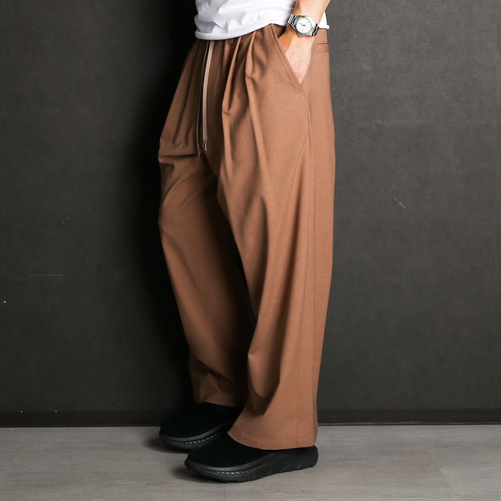 WORSTED WOOL-LIKE TWILL PT / 2タックワイドイージーパンツ / 478214