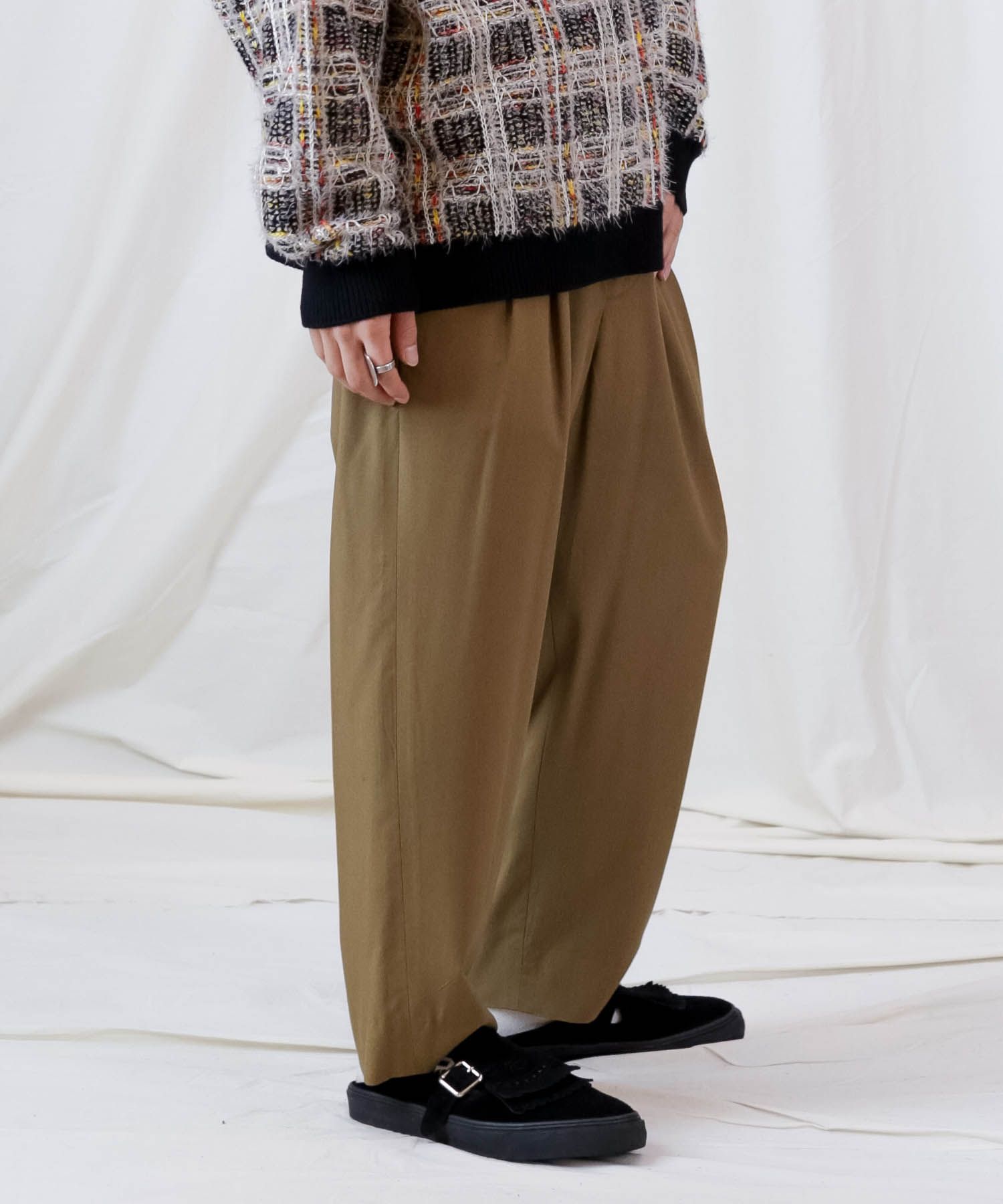 RY TYPEWRITER CLOTH 2TUCK PT / サルエル 2タックテーパードパンツ / 479107