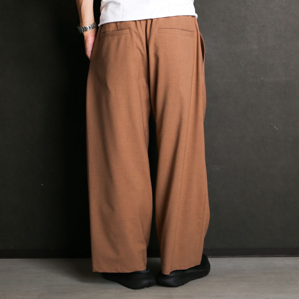 WORSTED WOOL-LIKE TWILL PT / 2タックワイドイージーパンツ / 478214