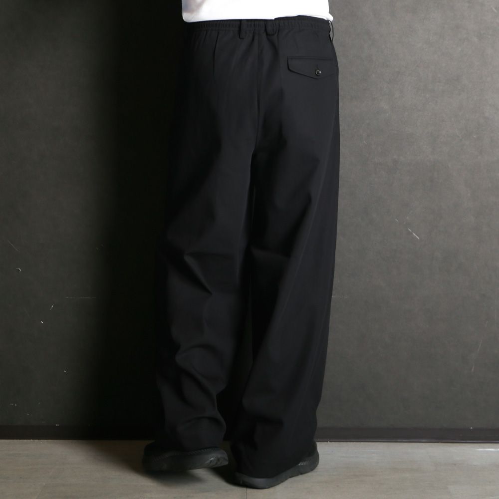 TRIPLE PLEATED EASY TROUSERS - BLACK / 60/2オーガニック強燃ボイル3/2ツイル - トリプルプリーテッドイージートラウザーズ / A26A16PT02C