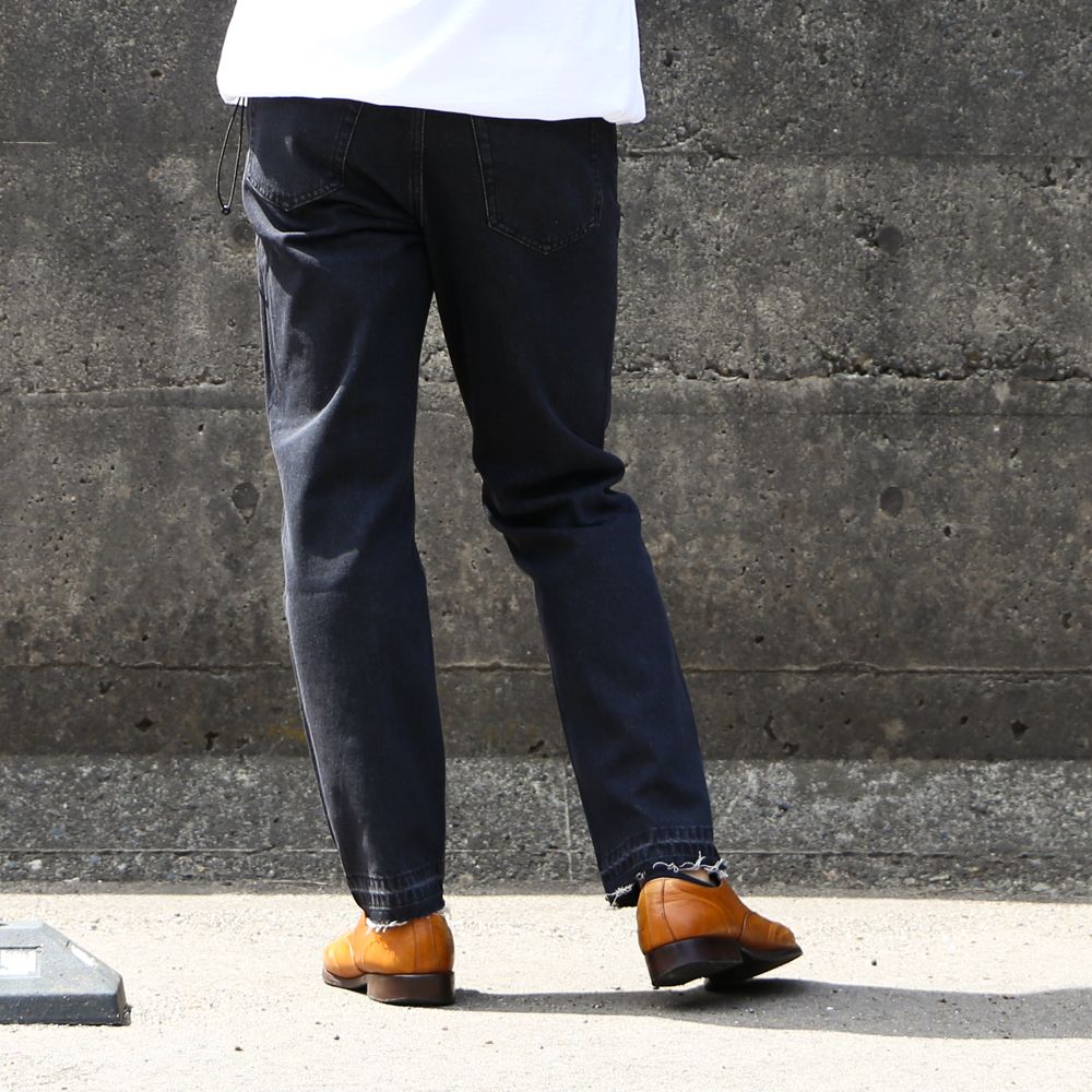 WASHED DENIM PANTS / センタースリット デニムパンツ / VTM-21-P-032