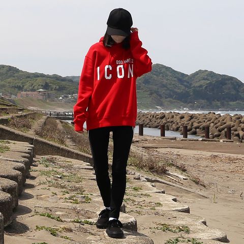 【VICTIM】【DSQUARED2】【RESOUND CLOTHING】【Maison MIHARA YASUHIRO】コーディネート(女性モデル167cm)