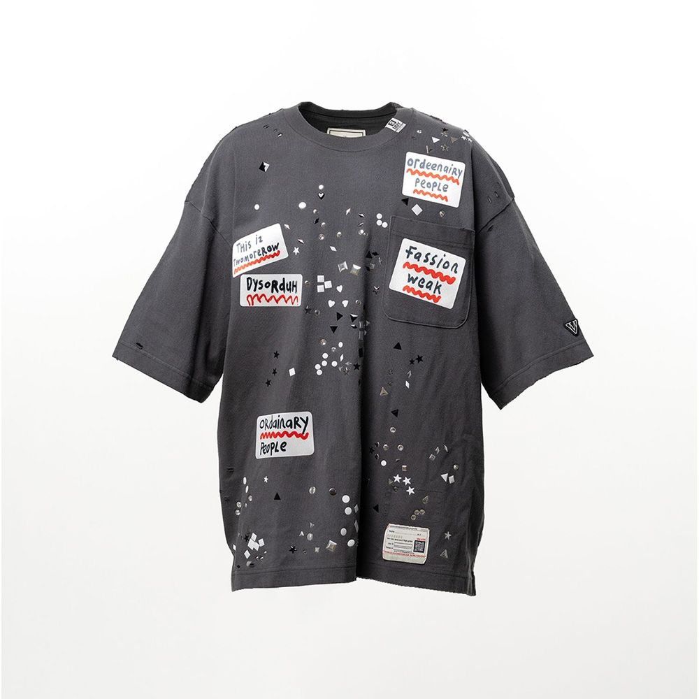Embellished Sticker Tee - BLACK / エンブリッシュド ステッカー Tシャツ / A16TS592
