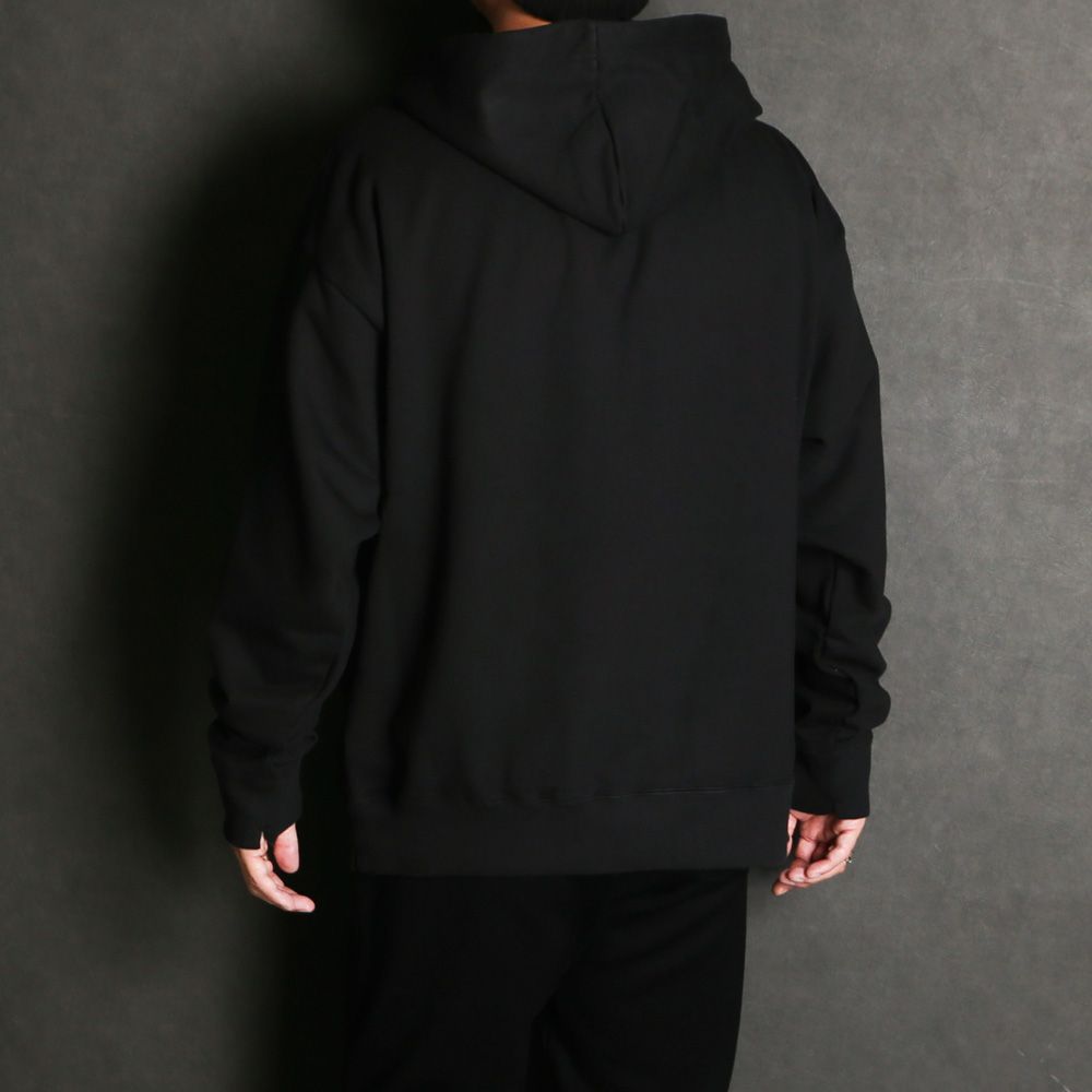 Leon Printed Hoodie - Black / レオン プリント フーディー / J17HD781