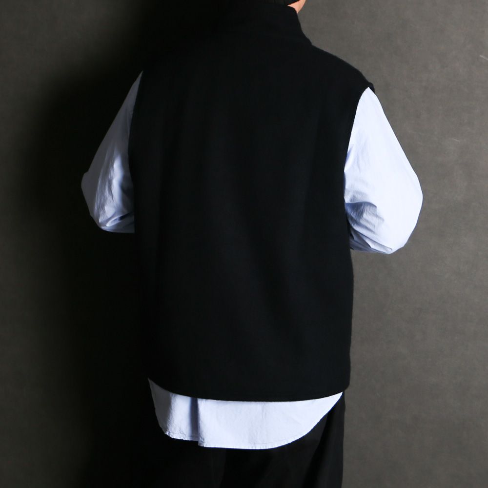 ZIP UP VEST - BLACK / スーパー130s ウールナッピング - ジップアップベスト / M25D10CS03A