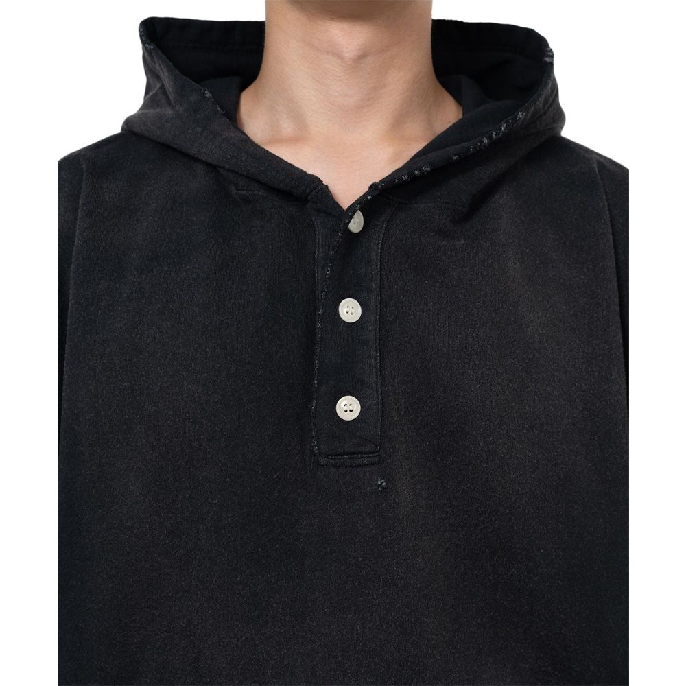 Distressed Henry Neck Hoodie - BLACK / ヘンリーネック フーディー / G15HD077