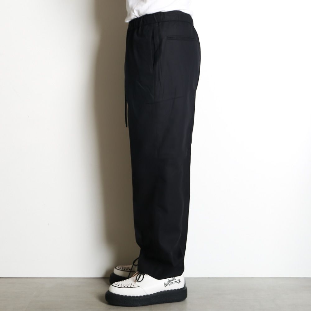 Flat Tapered Easy Trousers - Black / オーガニックGIZA60/3サバイバルクロス® - フラットテーパードイージートラウザーズ / A26C03PT01C