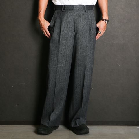 Single Pleat Wide Trousers - Gray / オーガニックウール撚り杢へリンボン - シングルプリーツワイドトラウザーズ / M26C20PT01C