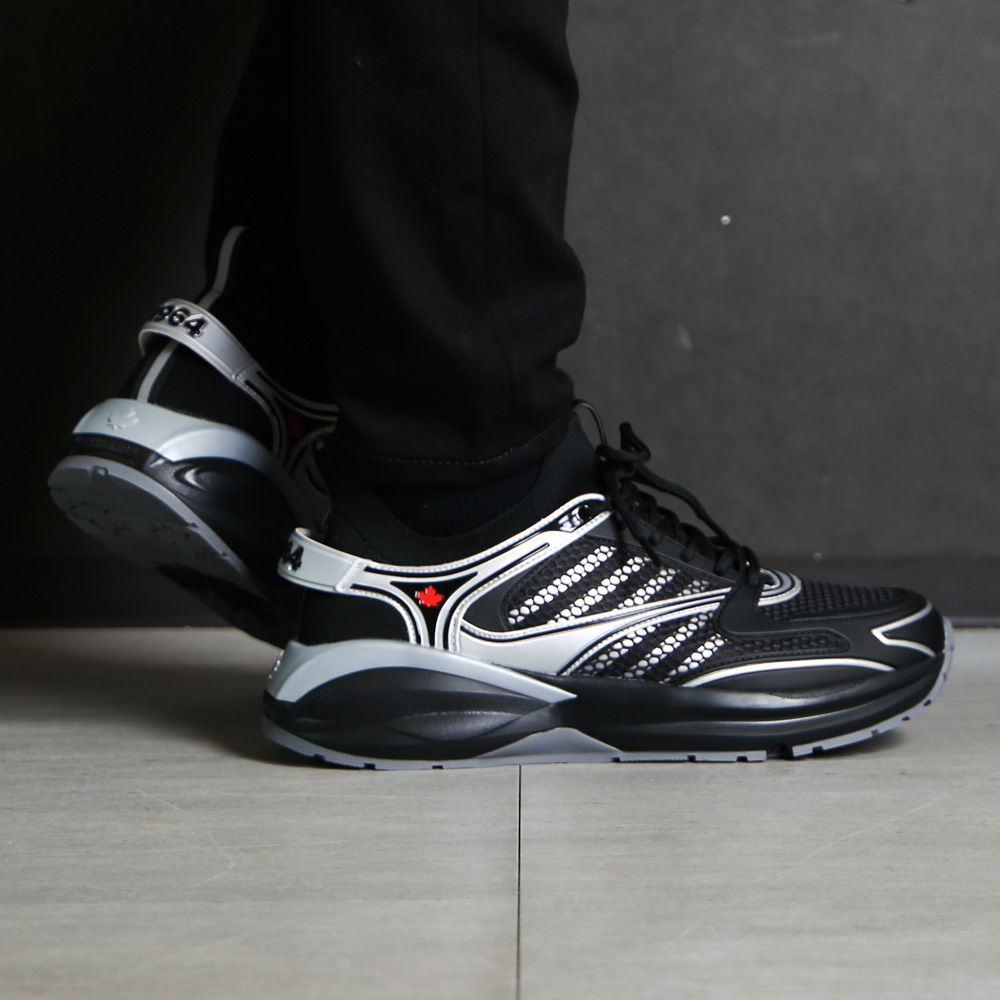 DSQUARED2 - DASH Sneakers / ランニングスニーカー / S82SN0332