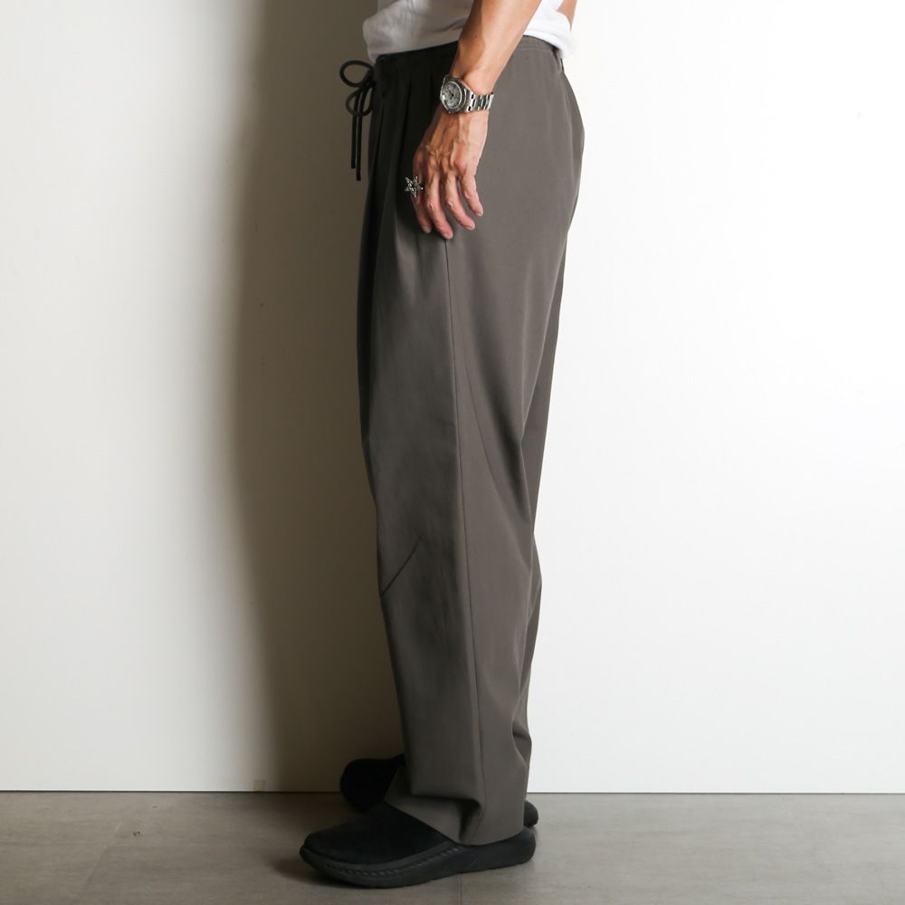 DOUBLE PLEATED EASY TROUSERS - GRAY / オーガニックコットン サバイバルクロス - ダブルプリーテッドワイドトラウザーズ / A26A93PT02C