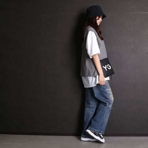 【VICTIM】【Calvin Klein Jeans】【Y-3】【Maison MIHARA YASUHIRO】コーディネート(女性モデル166cm)