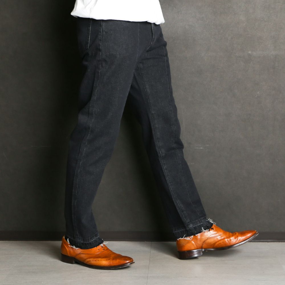 WASHED DENIM PANTS / センタースリット デニムパンツ / VTM-21-P-032