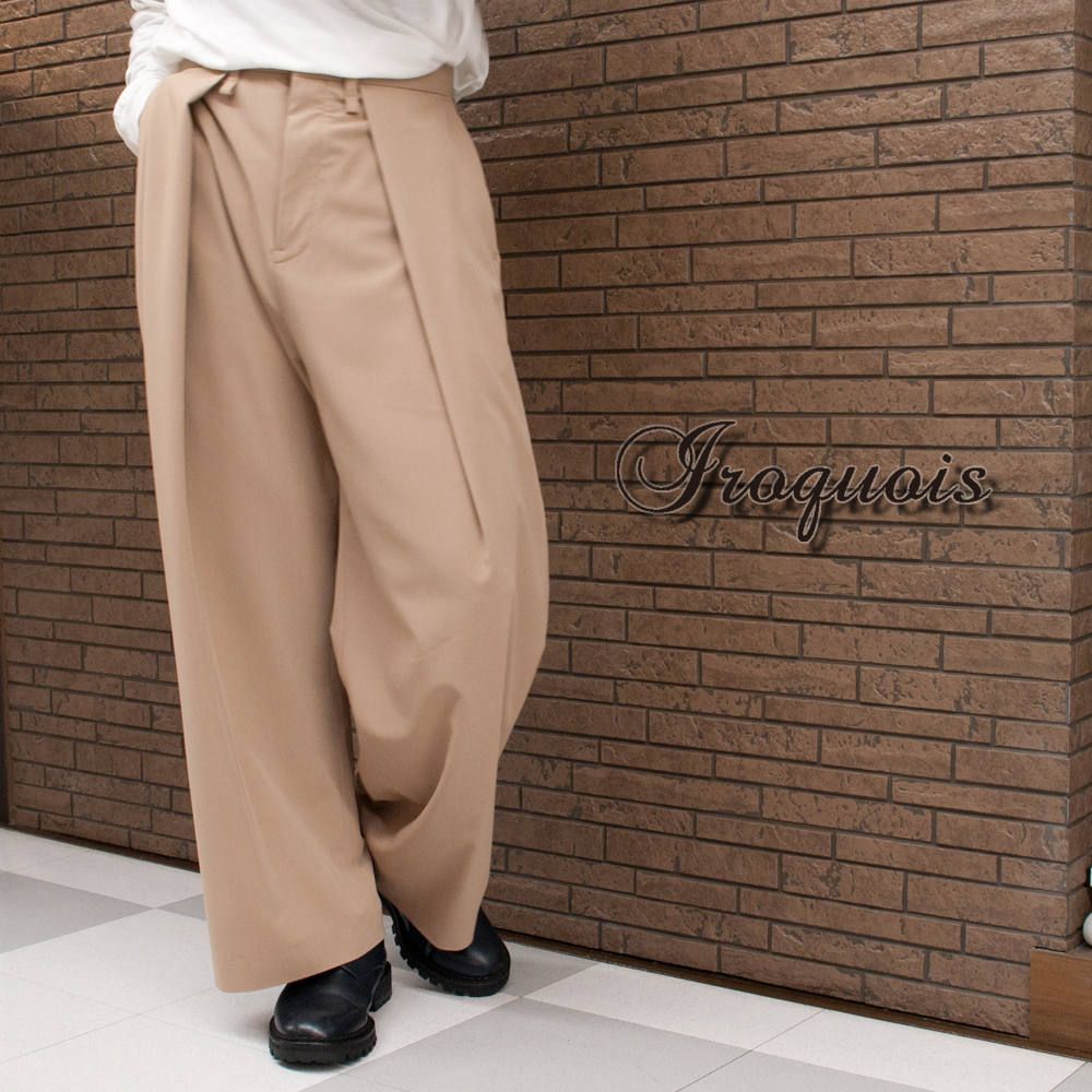 Iroquois》 深めのインタックが特徴的なワイドパンツ | chemical 