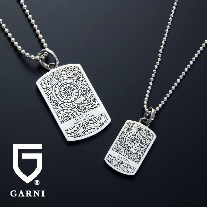 GARNI】 Vine柄をドッグタグに施したペンダント | chemical conbination