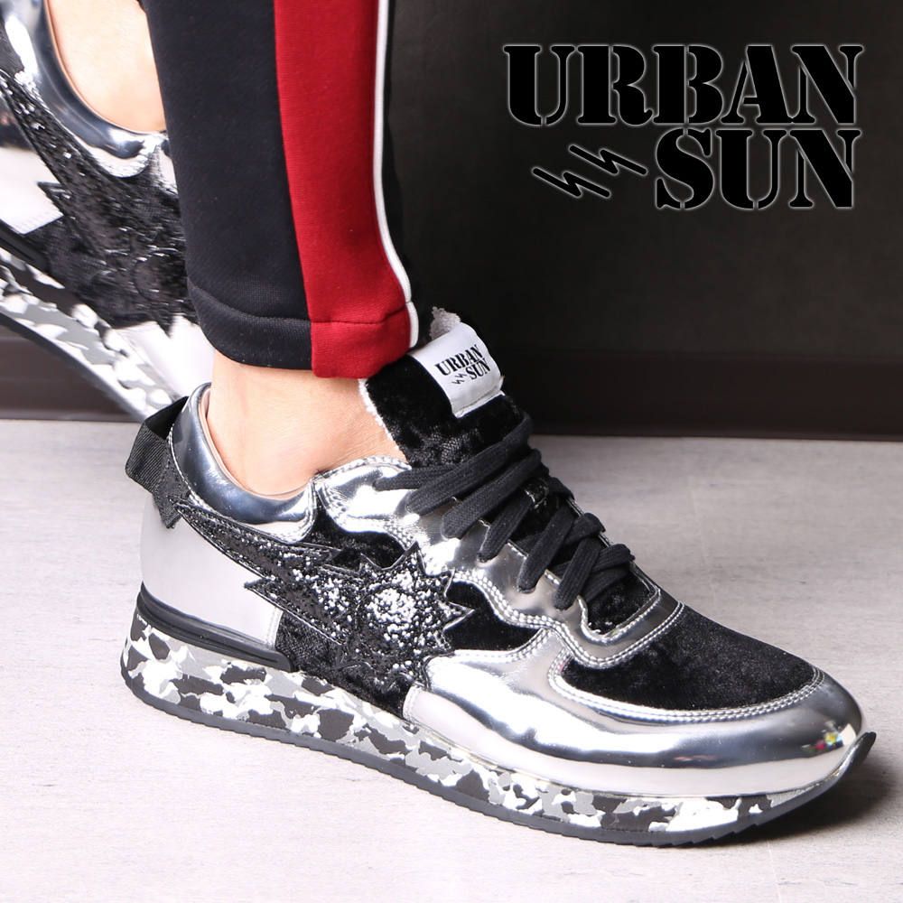 《URBAN SUN》エナメル素材のボディが目を惹く"Andre 135"