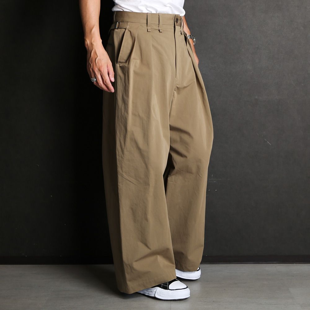 Iroquois - HIGH COUNT RUBBER CLOTH WIDE CHINOS / 2タック