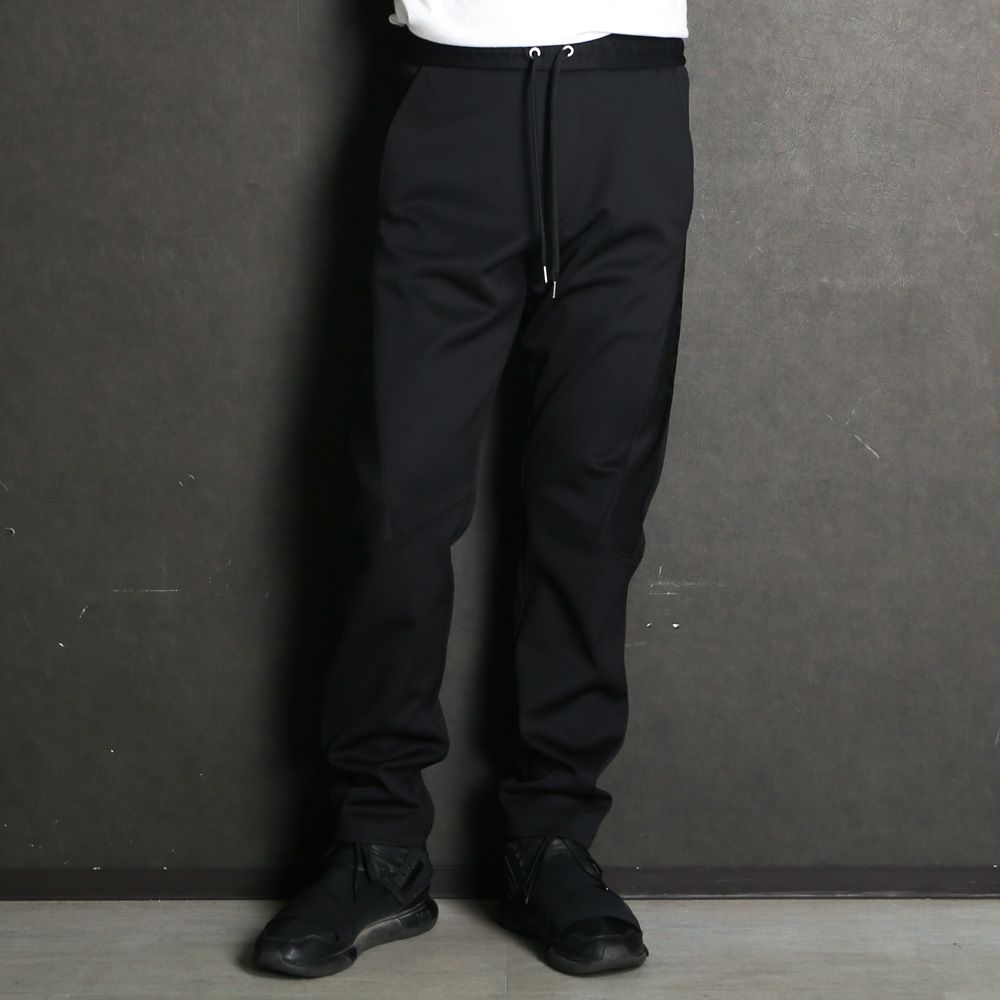 MENTORE メントーレ - BLACK / テーパードパンツ / MCKA0855103588