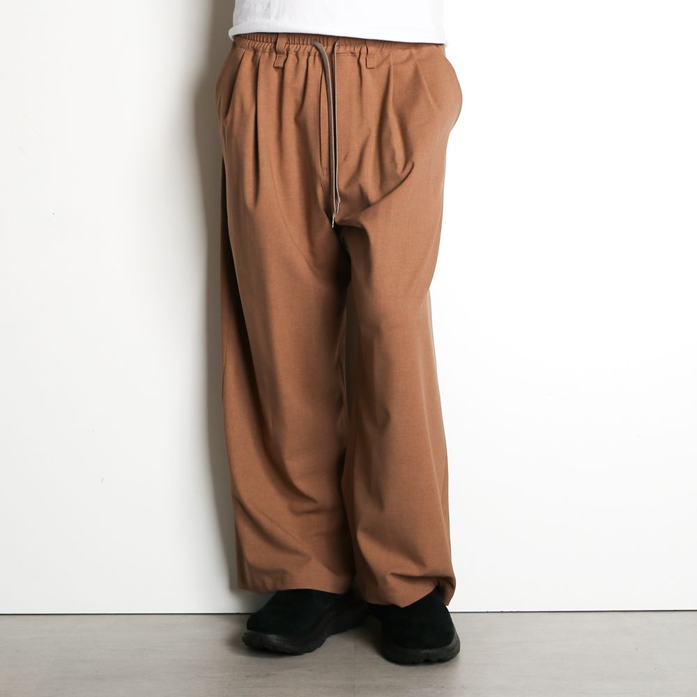 WORSTED WOOL-LIKE TWILL PT / 2タックワイドイージーパンツ / 478214