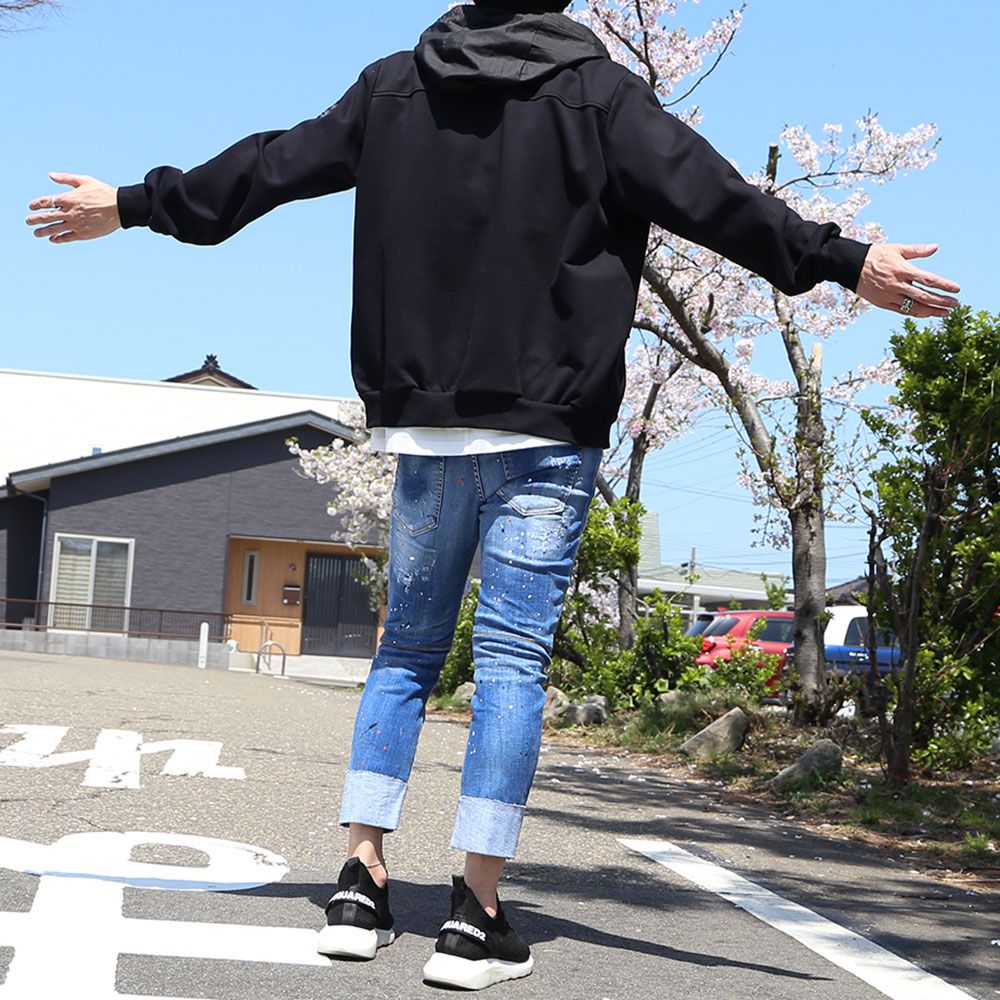 【TATRAS】【DSQUARED2】コーディネート